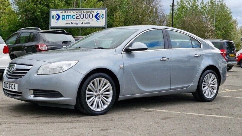 Silver Used 2013 Vauxhall Insignia S Hatchback | £3,095 (Good price) - Image 1/4