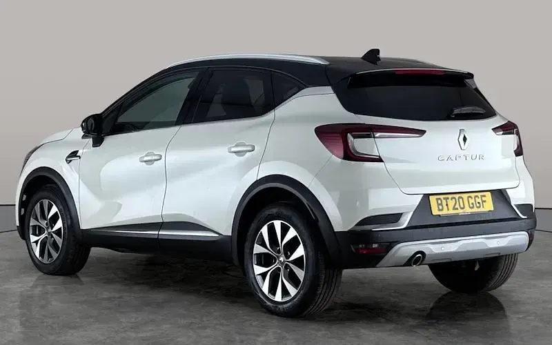 Used Renault Captur Version S 131 HP (96 kW) 2020 White SUV