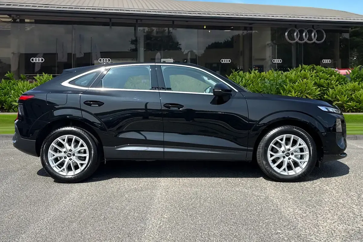 New Audi Q3 Sportback Sport 2026 Black SUV