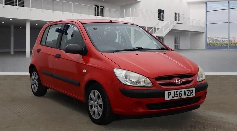 Red Used 2006 Hyundai Getz Hatchback | £2,390 (Fair price) - Image 1/4