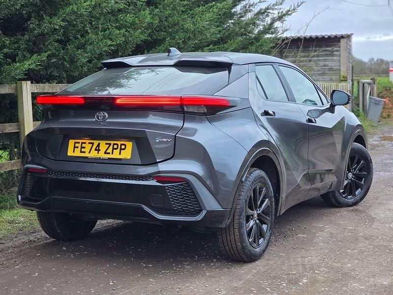 Second-hand Toyota C-HR 2024 Gri SUV