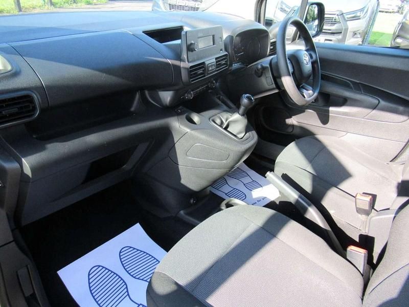 Used Toyota Proace City Active 2021 White MPV