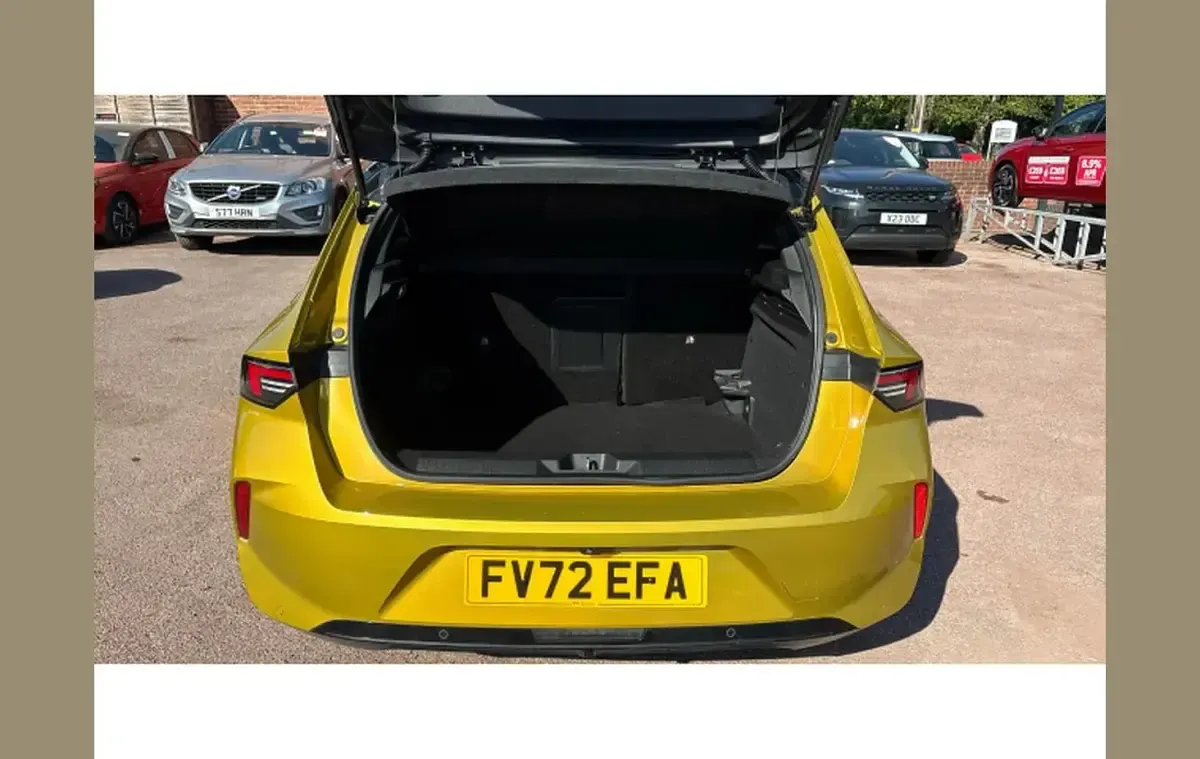 Used Vauxhall Astra GS Line 128 HP (94 kW) 2022 Other Hatchback