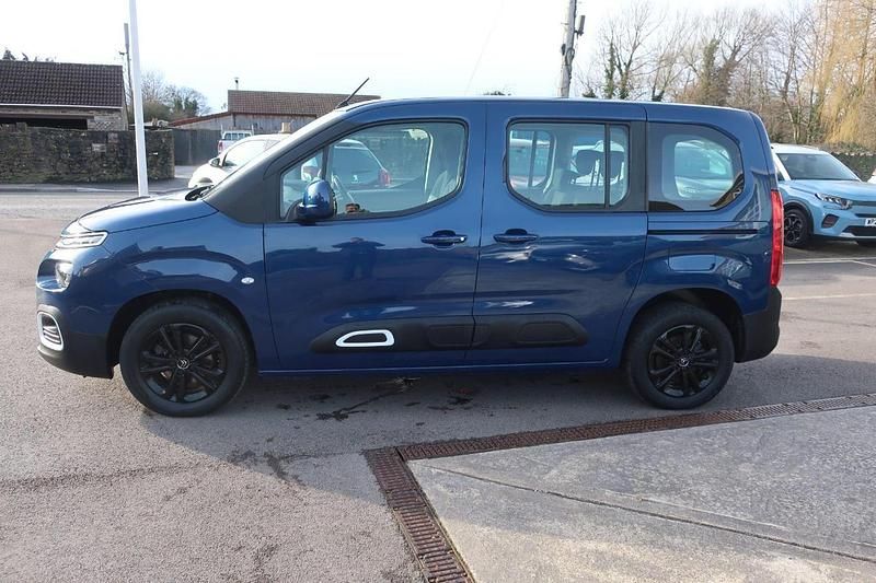 Used Citroën Berlingo Flair 100 HP (73 kW) 2020 Blue MPV