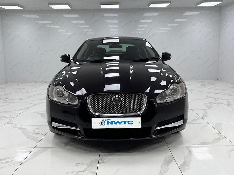 Used Jaguar XF Luxury 207 HP (152 kW) 2009 Black Sedan
