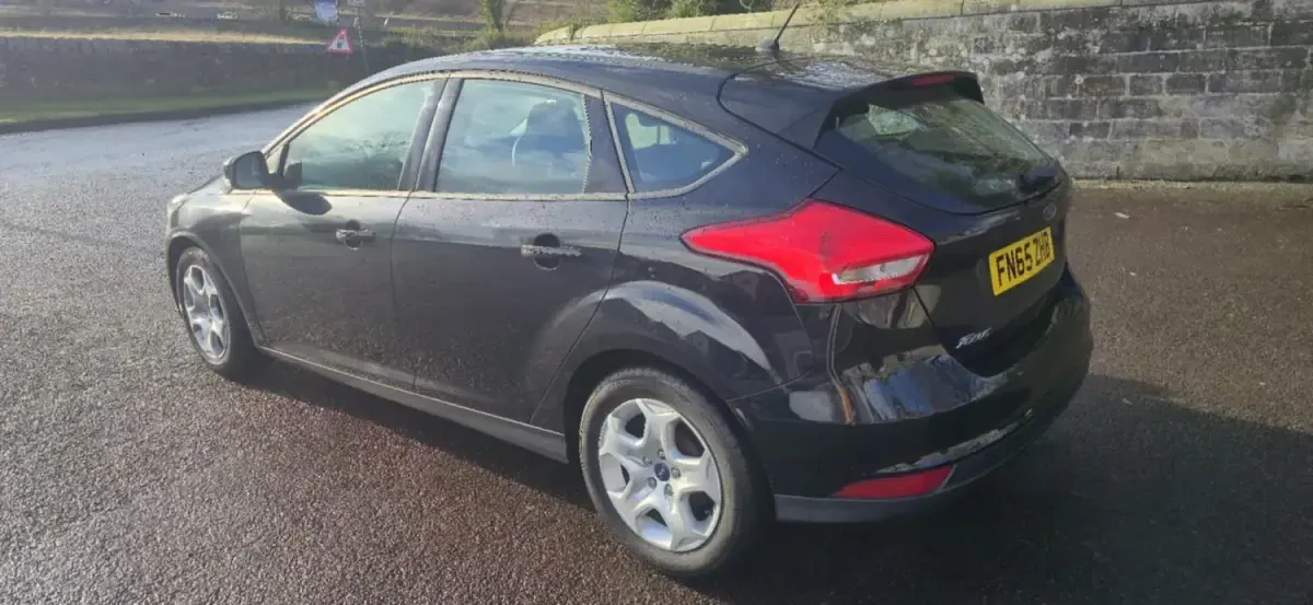 Used Ford Focus Style 120 HP (88 kW) 2015 Black Hatchback
