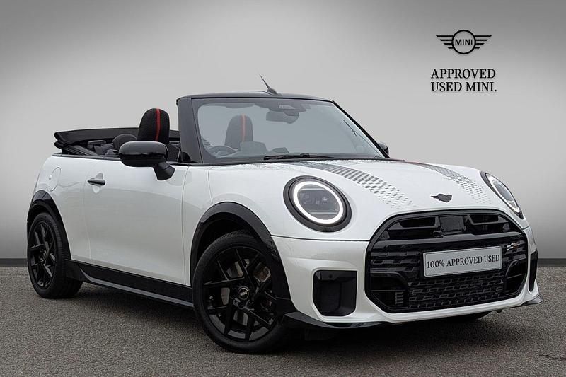 White Used 2025 Mini Cooper Hatchback | £30,330 - Image 1/4