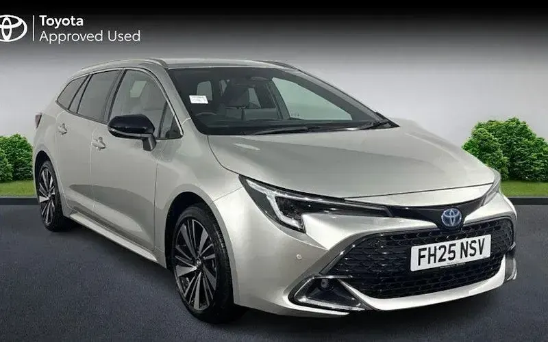 Used Toyota Corolla Design 140 HP (102 kW) 2025 Estate