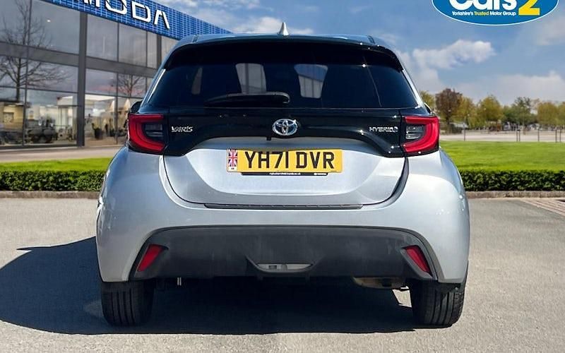 Used Toyota Yaris Hybrid Design 116 HP (85 kW) 2026 Hatchback