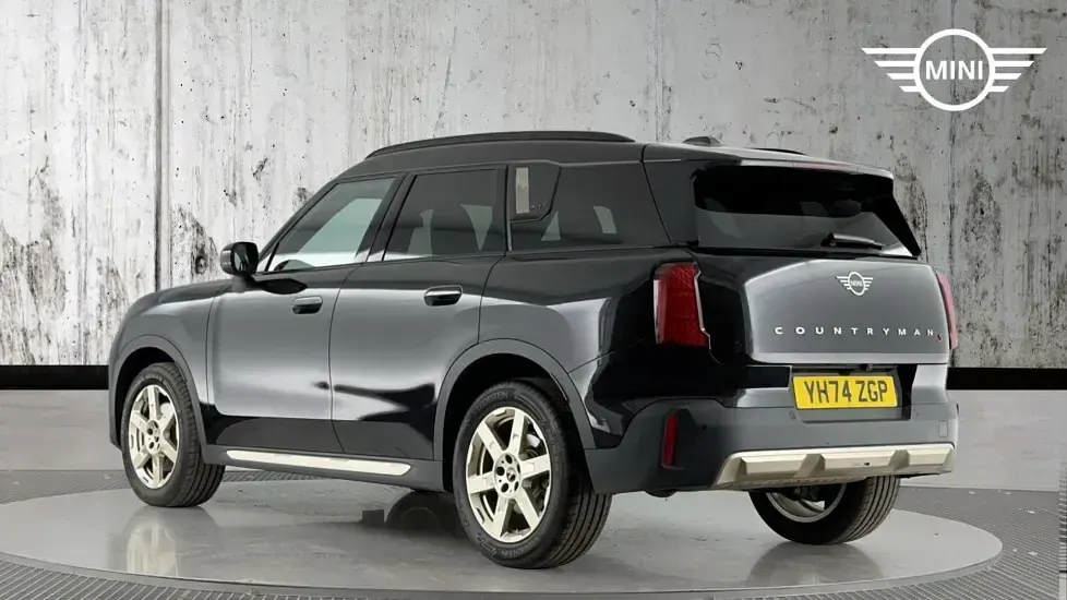 Used Mini Countryman 215 HP (158 kW) 2024 Black SUV