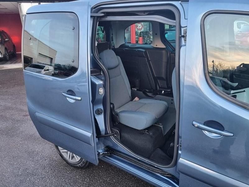 Used Citroën Berlingo Feel 100 HP (73 kW) 2017 Blue MPV