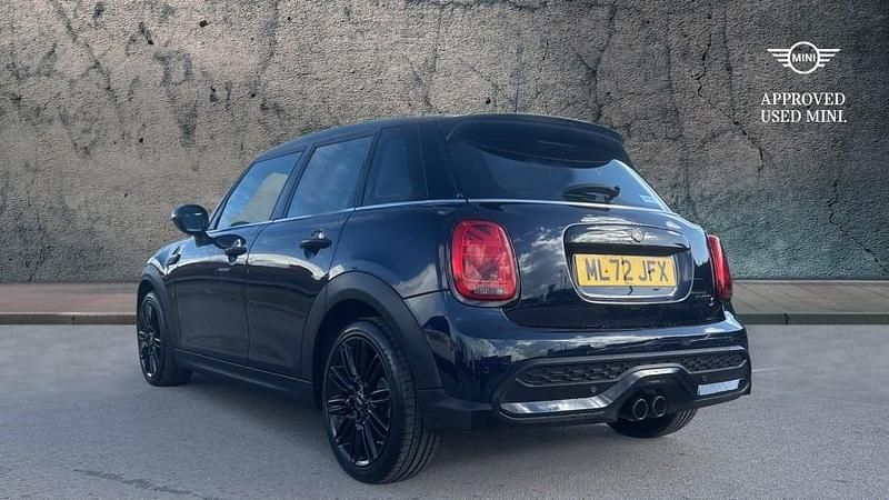 Used Mini Cooper S Exclusive 176 HP (129 kW) 2022 Black Hatchback