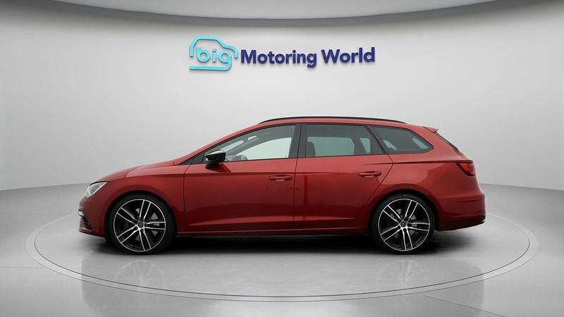 Used Seat Leon 4Drive 2019 Red Estate