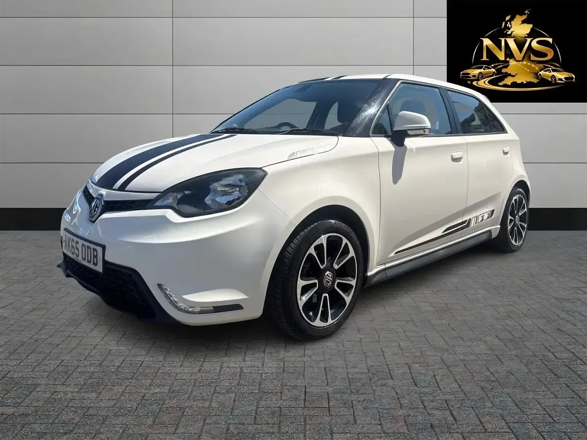 Used MG MG3 106 HP (77 kW) 2015 White Hatchback