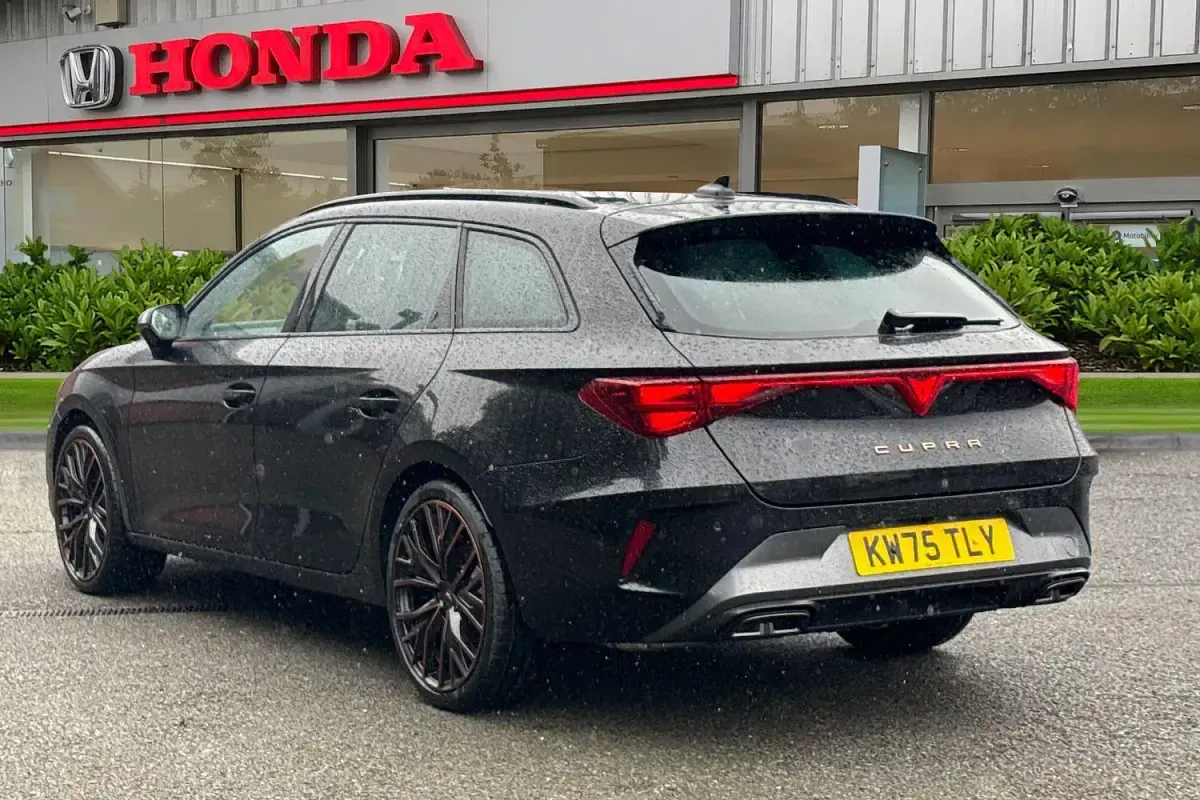 New Cupra Leon 150 HP (110 kW) 2026 Black Estate