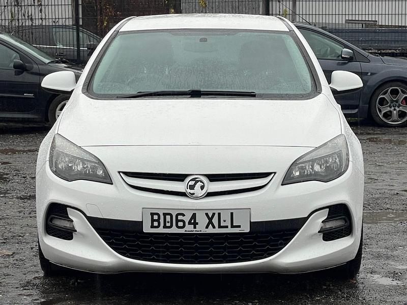 Used Vauxhall Astra Edition 2014 White Hatchback