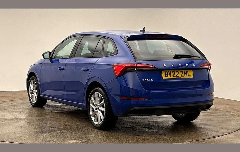 Used Skoda Scala SE L 94 HP (69 kW) 2022 Energy blue Hatchback