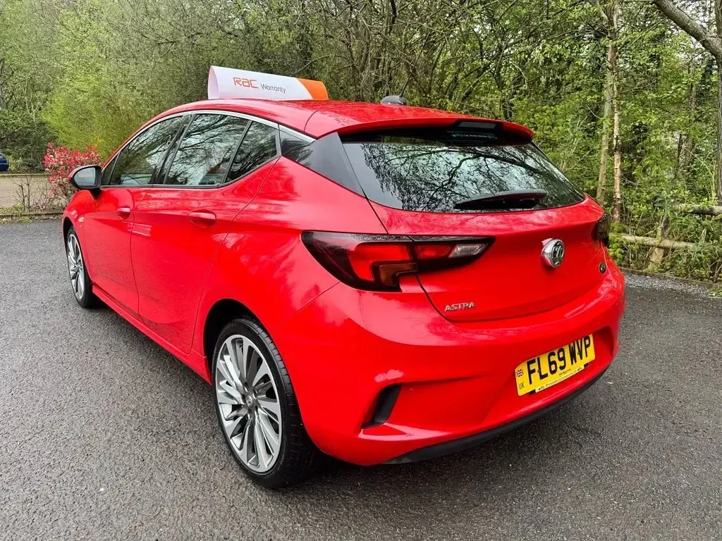 Used Vauxhall Astra SRi 150 HP (110 kW) 2019 Red Hatchback