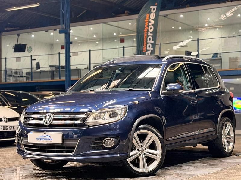 Blue Used 2015 VW Tiguan R-line Edition SUV | £10,749 (Fair price) - Image 1/4
