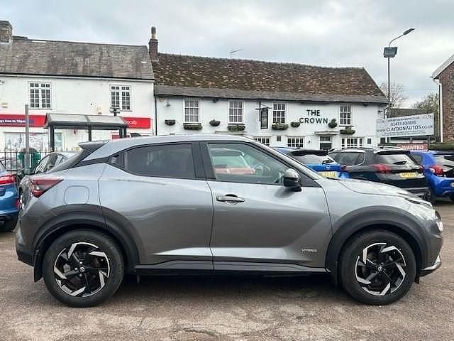 Used Nissan Juke N-Connecta 143 HP (105 kW) 2022 Grey SUV