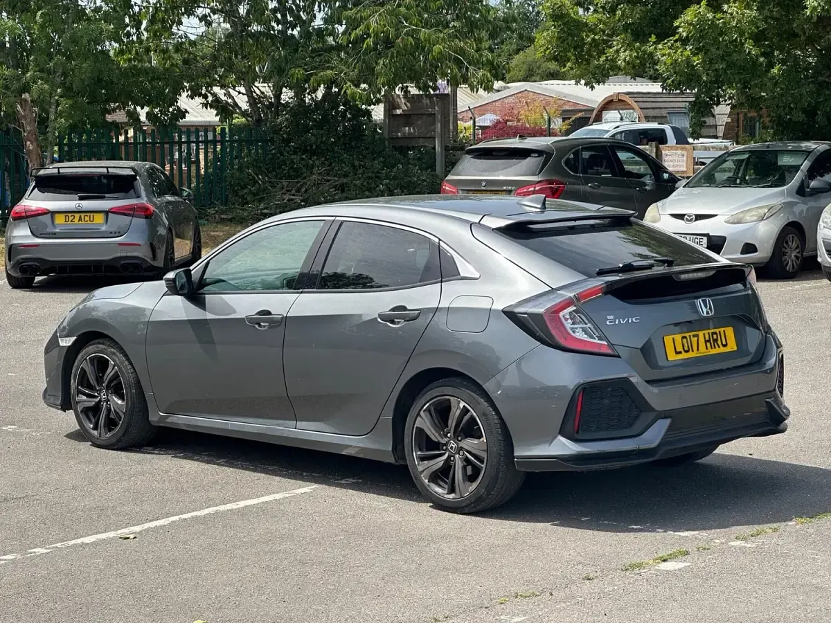 Käytetty Honda Civic SR 2017 Harmaa Viistoperä
