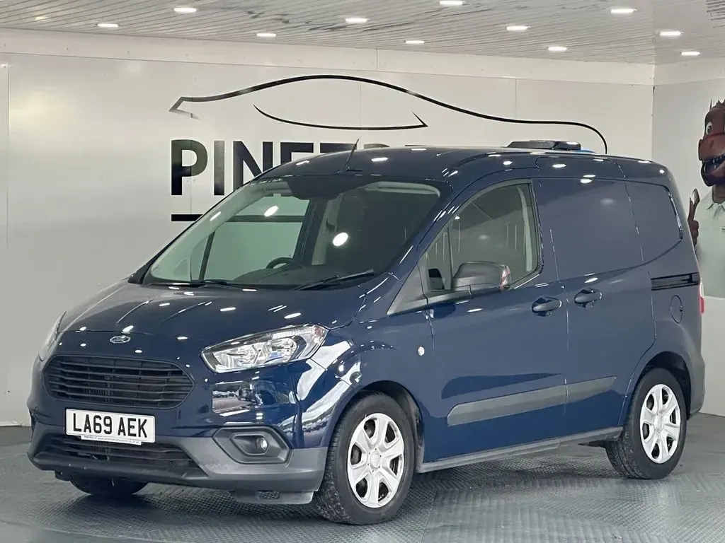Used Ford Transit Courier Trend 100 HP (73 kW) 2019 Blue Van