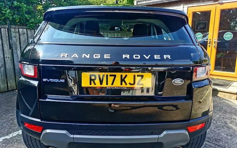 Used Land Rover Range Rover evoque HSE Dynamic 240 HP (176 kW) 2017 Hatchback