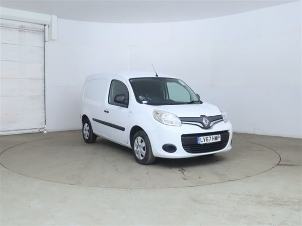 White Used 2017 Renault Kangoo Business MPV | £7,194 (Expensive) - Image 1/1