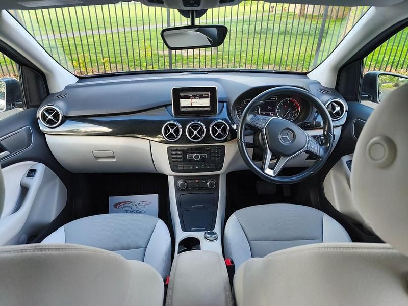 Used Mercedes B180 SE 2013 Grey MPV