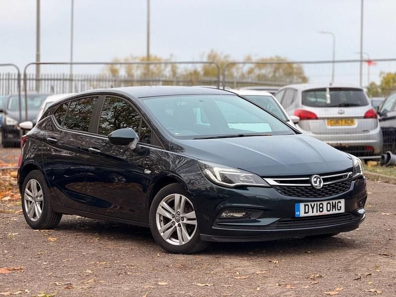 Green Used 2018 Vauxhall Astra Hatchback | £3,995 (Super price) - Image 1/4