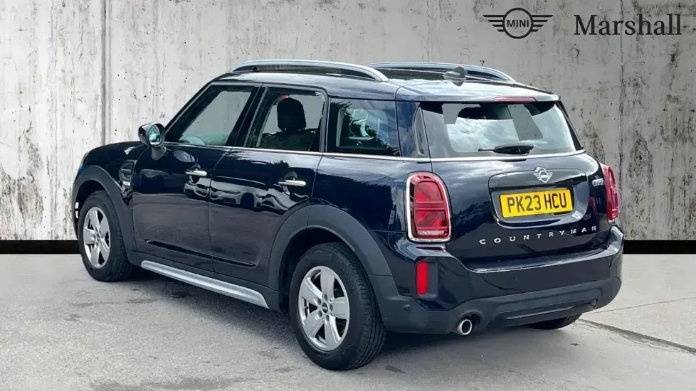 Used Mini Countryman Classic 2023 Enigmatic black metallic SUV