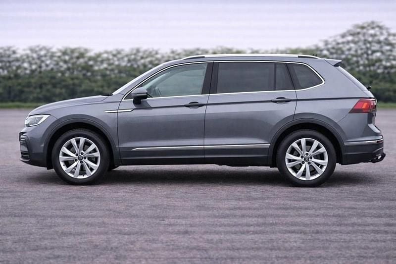 Used VW Tiguan Allspace Life 150 HP (110 kW) 2022 Grey SUV