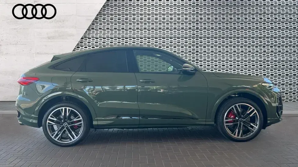 New Audi Q5 Sportback Black Edition 367 HP (269 kW) 2026 Green SUV