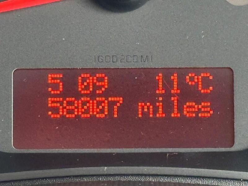 Used Vauxhall Movano 130 HP (95 kW) 2018 White MPV