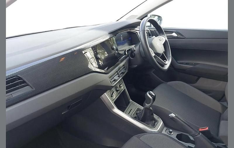 Used VW Polo Life 95 HP (69 kW) 2023 White Hatchback