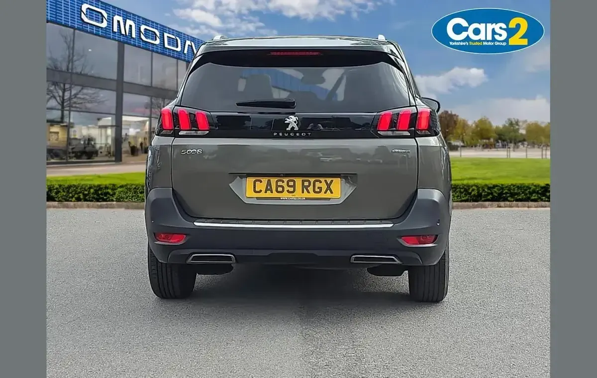 Used Peugeot 5008 Premium 130 HP (95 kW) 2019 Grey SUV