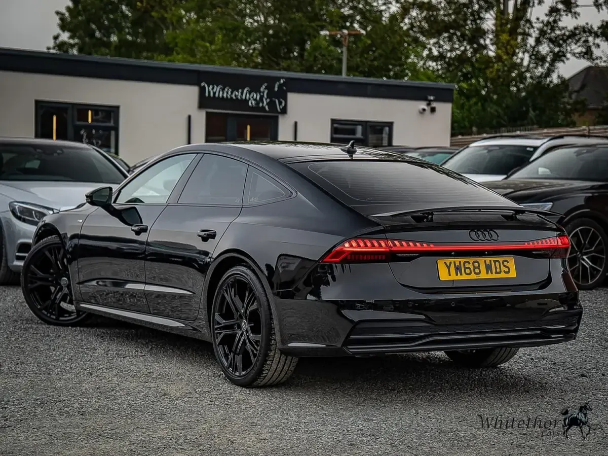 Used Audi A7 Sportback S-Line 231 HP (169 kW) 2019 Black Hatchback