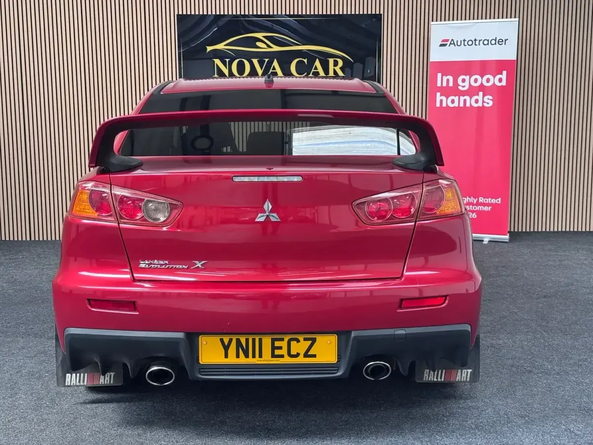 Used Mitsubishi Lancer 240 HP (176 kW) 2011 Red Sedan