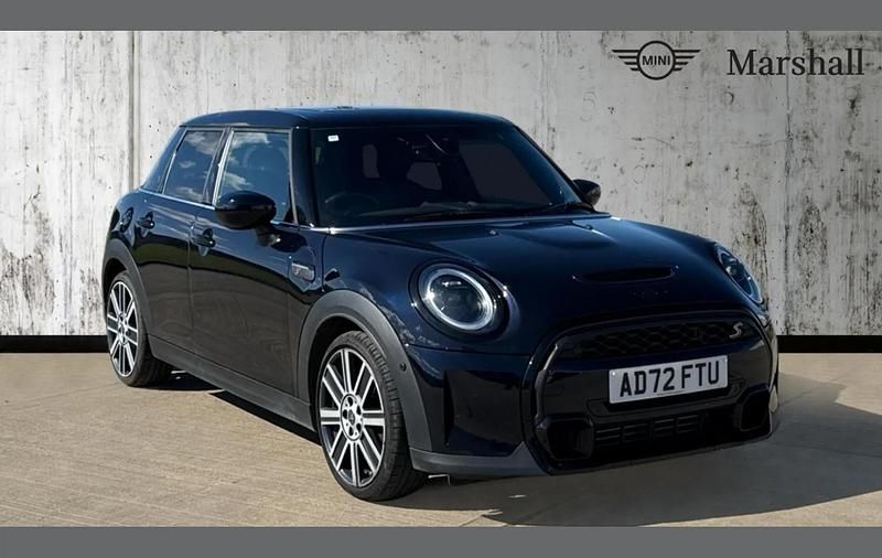 Used Mini Cooper S Exclusive 178 HP (130 kW) 2023 Enigmatic black metallic Hatchback