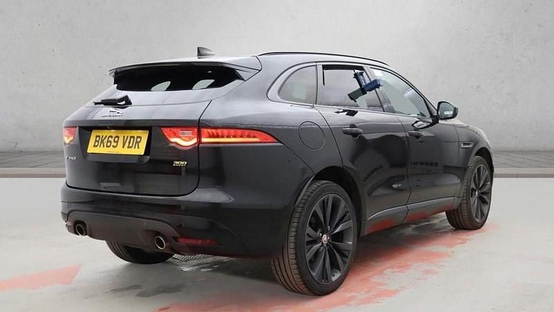 Used Jaguar F-Pace S 300 HP (220 kW) 2019 Black SUV