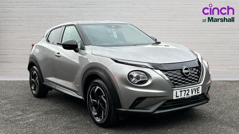 Used Nissan Juke N-Connecta 143 HP (105 kW) 2022 Silver SUV