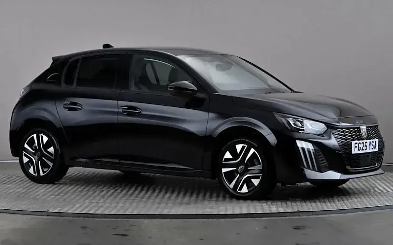 Used Peugeot 208 Allure 101 HP (74 kW) 2025 Hatchback