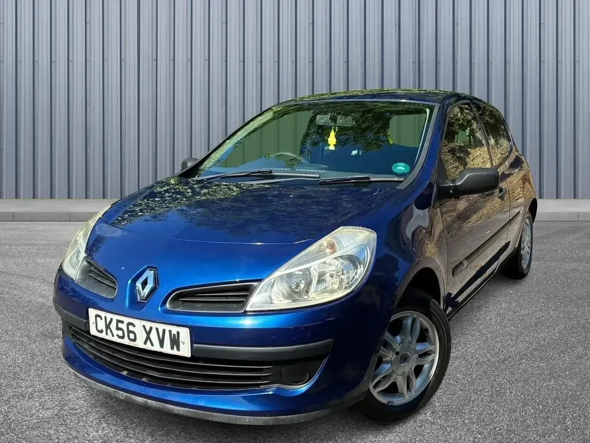 Used Renault Clio Extreme 2006 Blue Hatchback
