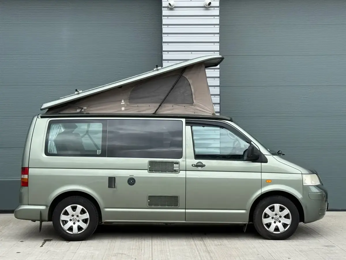 Used VW Transporter 130 HP (95 kW) 2006 Green Van