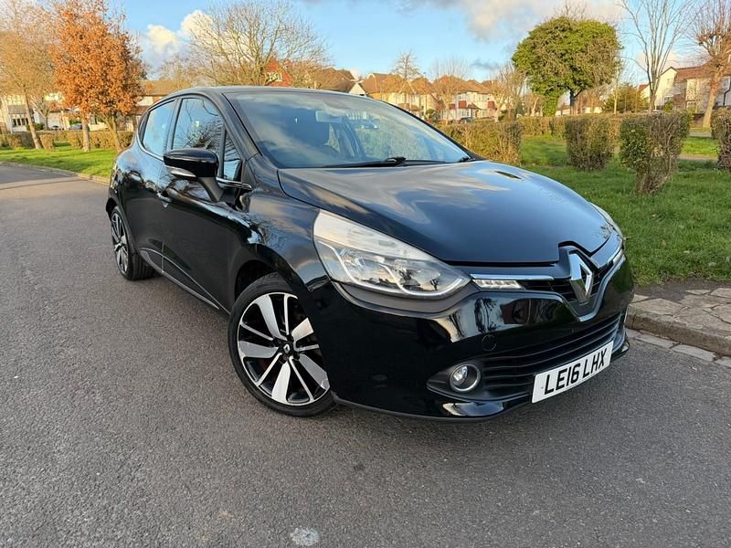 Used Renault Clio IV Dynamique 2016 Black Hatchback
