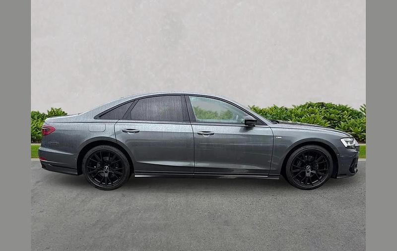 Used Audi A8L Advanced 281 HP (206 kW) 2022 Grey Sedan