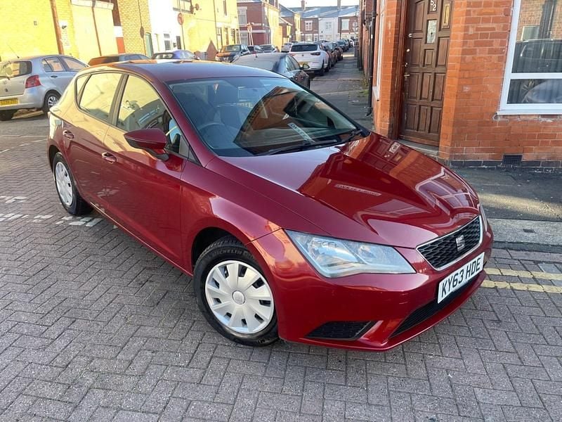 Red Used 2013 Seat Leon Hatchback | £3,550 (Super price) - Image 1/4