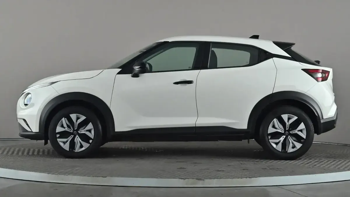 Used Nissan Juke Acenta Premium 114 HP (83 kW) 2024 White SUV