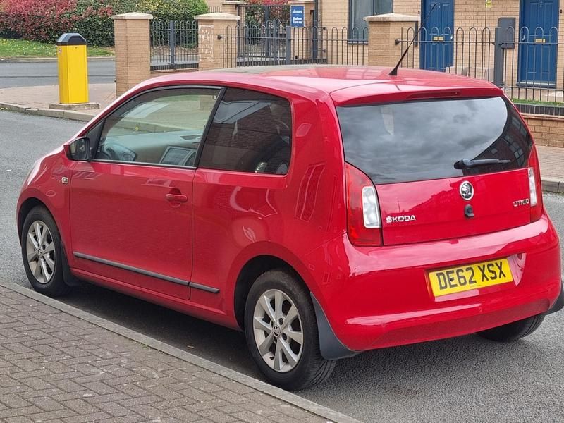 Used Skoda Citigo Elegance 75 HP (55 kW) 2012 Red Hatchback