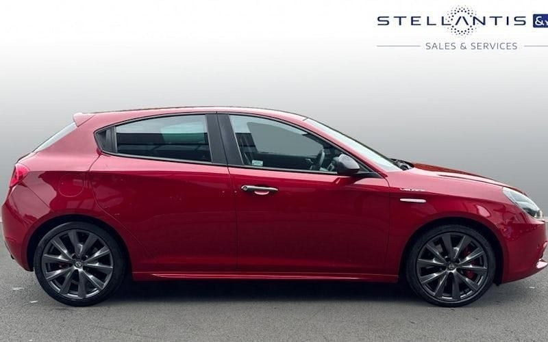 Used Alfa Romeo Giulietta Veloce 241 HP (177 kW) 2016 Hatchback